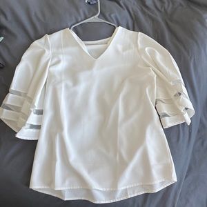 white Mid sleeve shirt